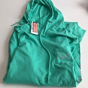 NWT green long sleeves whales shirt